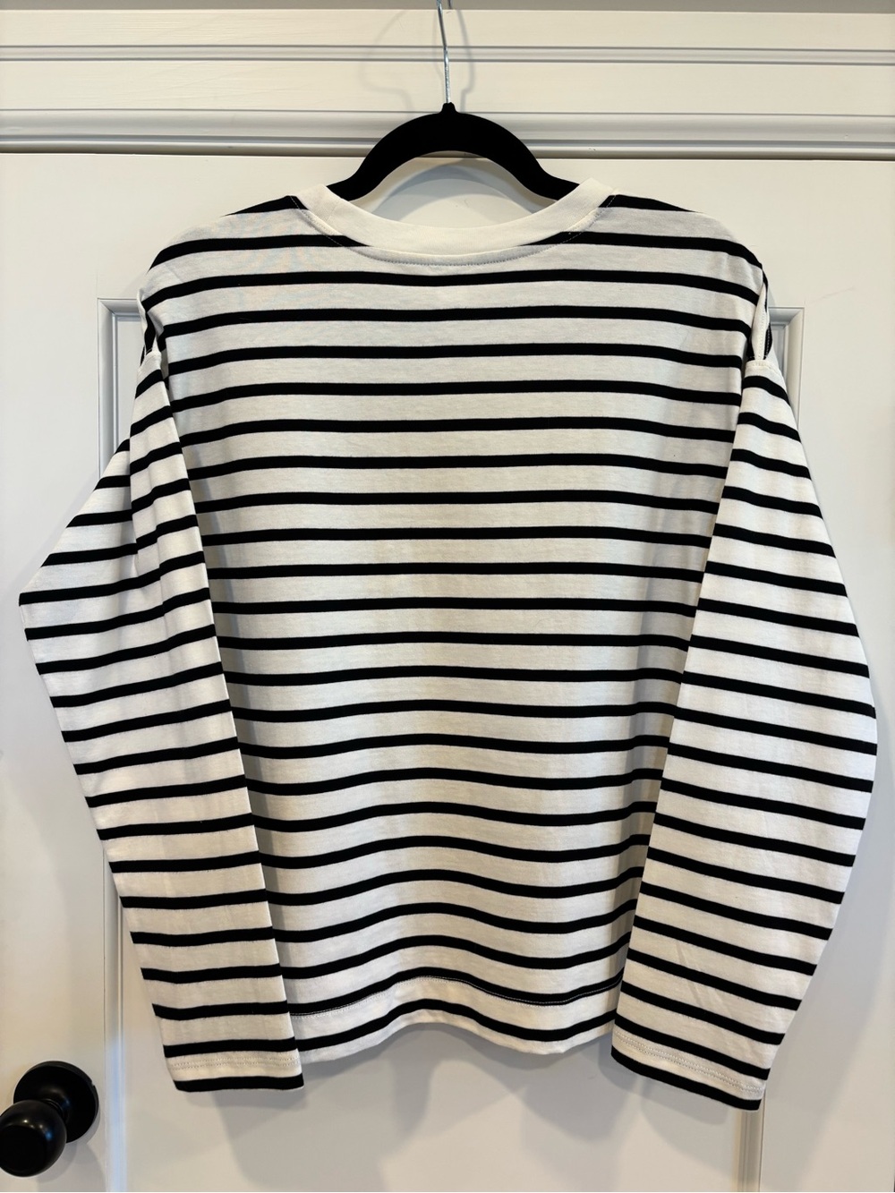 Old Navy Women’s Black & White Striped Long Sleeve Cotton Tee | Medium | NWT - Picture 2 of 11